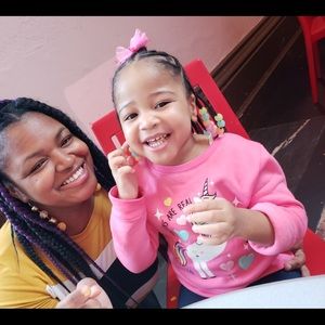 Meet your Posher, Mia